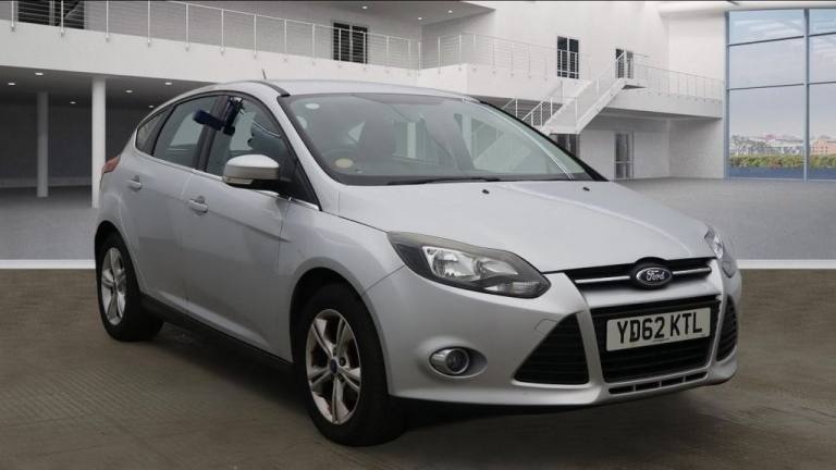 2012 Ford Focus 1.6 Zetec 5dr HATCHBACK PETROL Manual