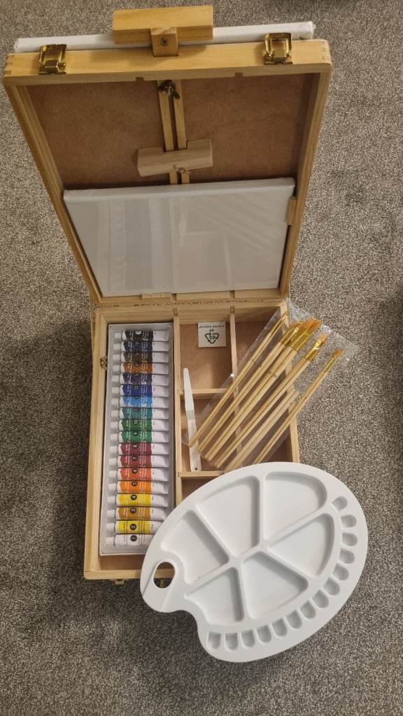 ** NEW ** CRELANDO TABLETOP ARTISTS BOX EASEL ART SET (UNUSED)