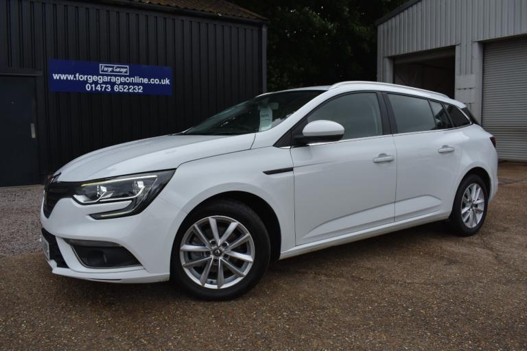 2020 Renault Megane 1.5 Blue dCi 115 Play 5dr ESTATE Diesel Manual