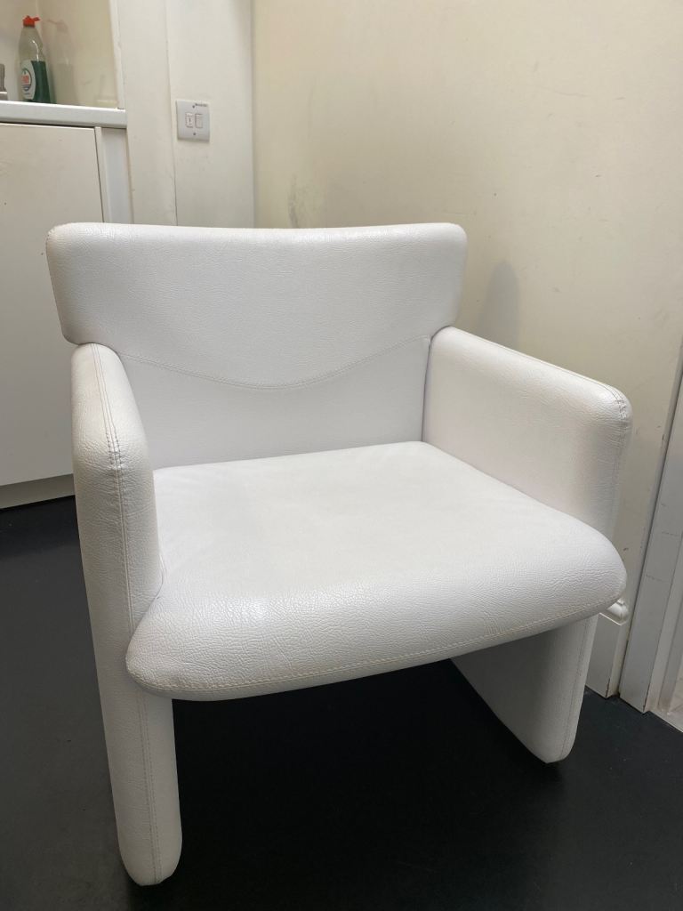 Pair of white leather armchairs 