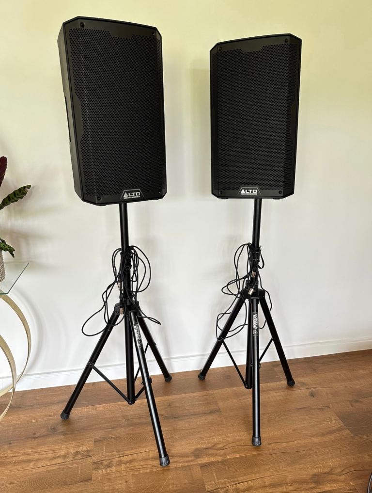 2x ALTO TS412 12” Powered PA Speakers