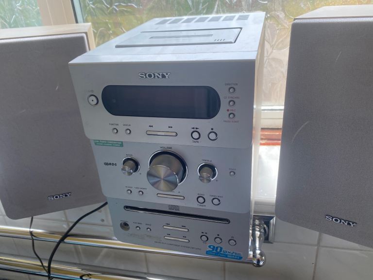 CD cassette and radio player 