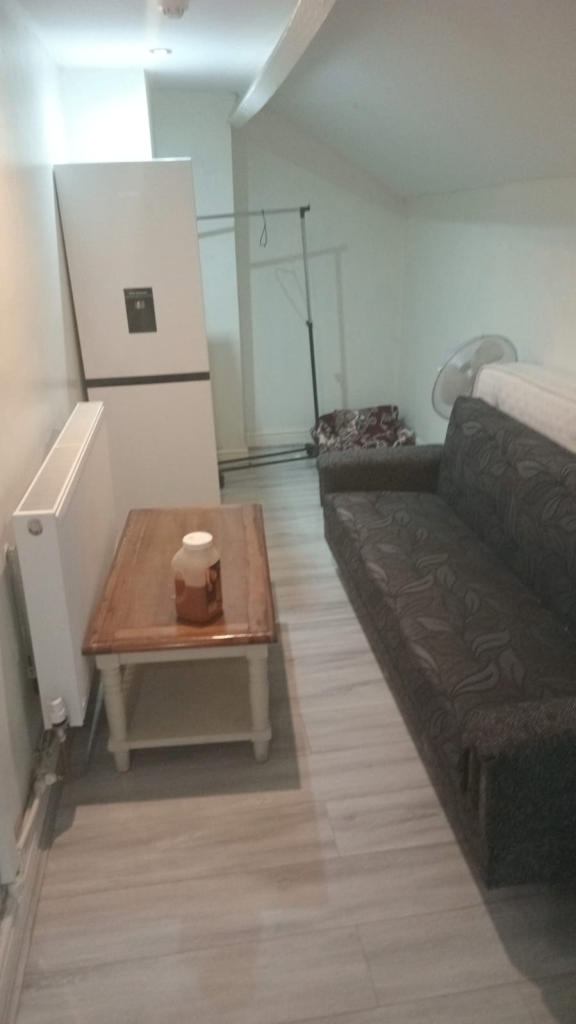 Seperate and Spacious 1 Bed Flat available for Rent in - BD7 3LP