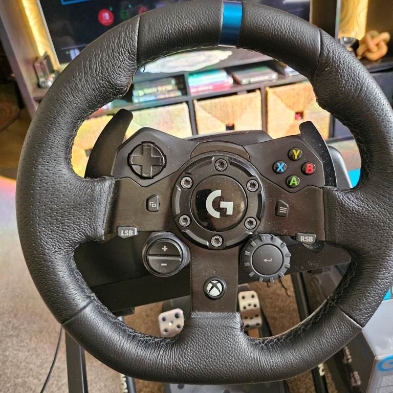 Logitech G923 Racing full set with stand