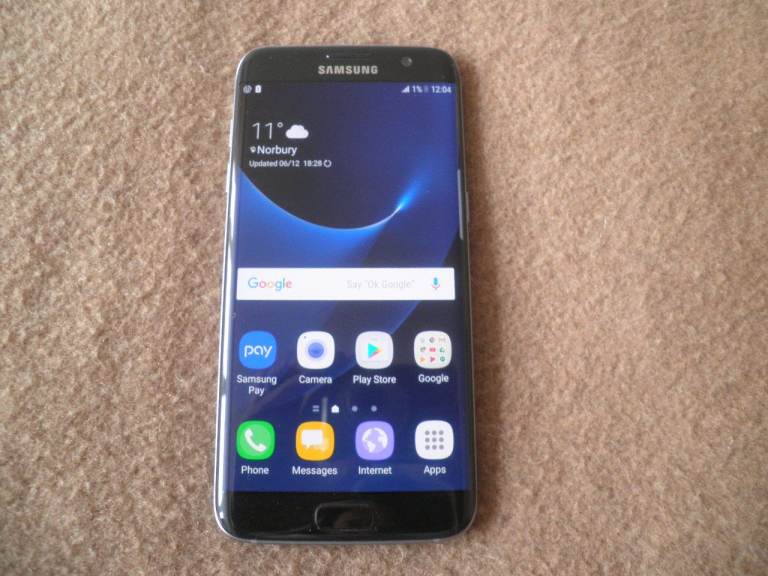 Samsung Galaxy S7 Edge – Black – 32 GB – Unlocked - Mint Condition