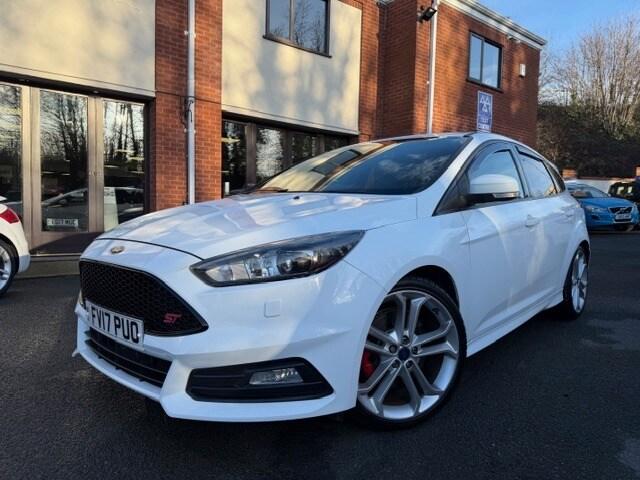 2017 Ford Focus 2017 17-Reg Ford Focus ST-3 2.0T EcoBoost 5dr,FROZEN WHITE,FSH,FULLY LOADED HATCH...
