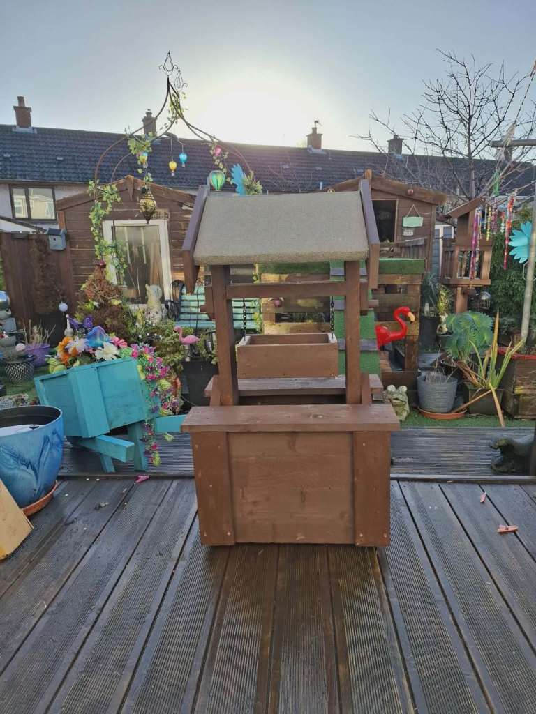 image for garden wishing well for sale