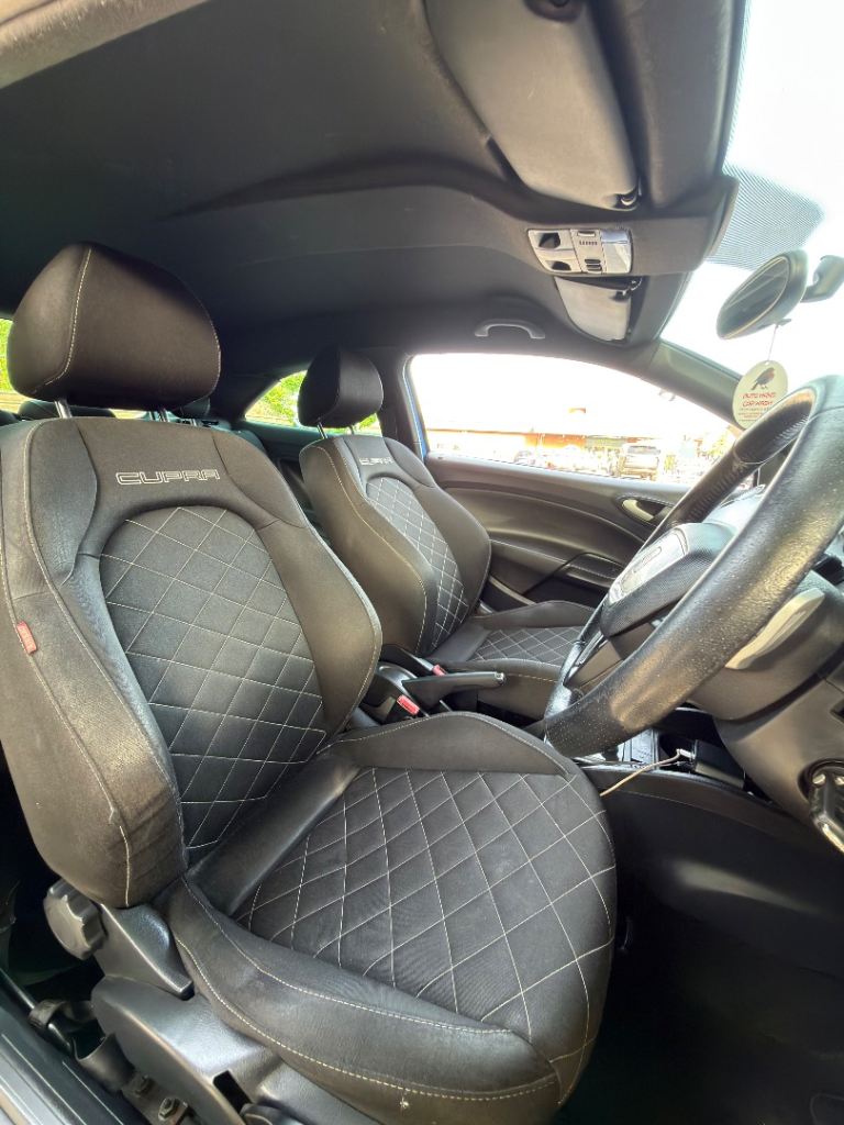 Seat, IBIZA, Hatchback, 2010, Semi-Auto, 1390 (cc), 3 doors