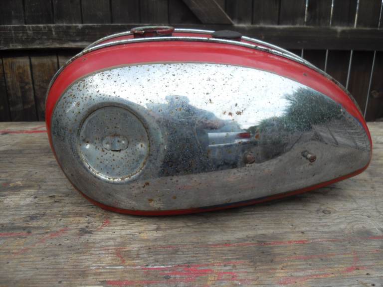 BSA B40 Petrol Tank for Spares / Restoration.
