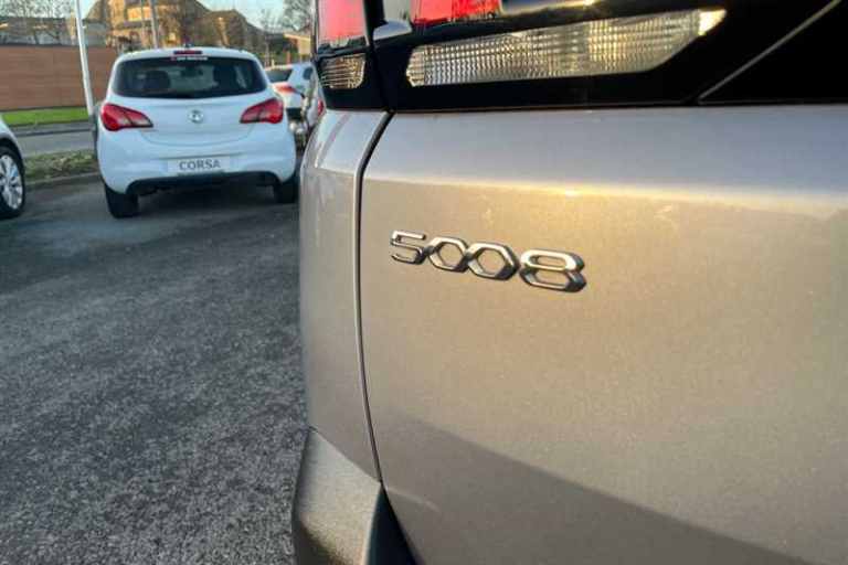 2022 Peugeot 5008 1.5 BlueHDi Allure Premium+ 5dr HATCHBACK DIESEL Manual