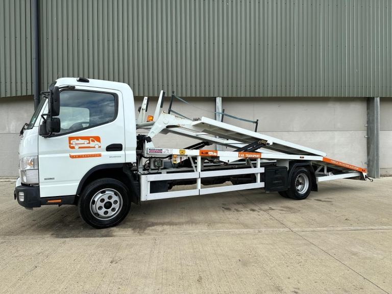 2021 Mitsubishi Fuso Canter Transporter & 2022 Woodford Enclosed Trailer 1 Owner