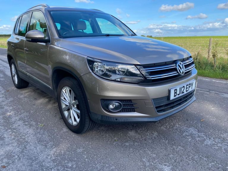 2012 Volkswagen Tiguan 2.0 TDi BlueMotion Tech SE 5dr DSG ESTATE DIESEL Automatic