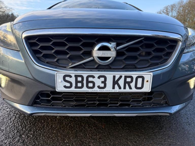 2013 Volvo V40 D2 Cross Country Lux 5dr HATCHBACK Diesel Manual