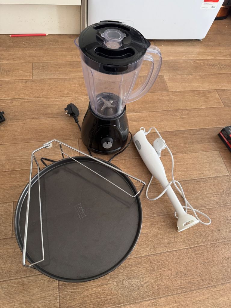 Blender, hand blender, pizza mold 