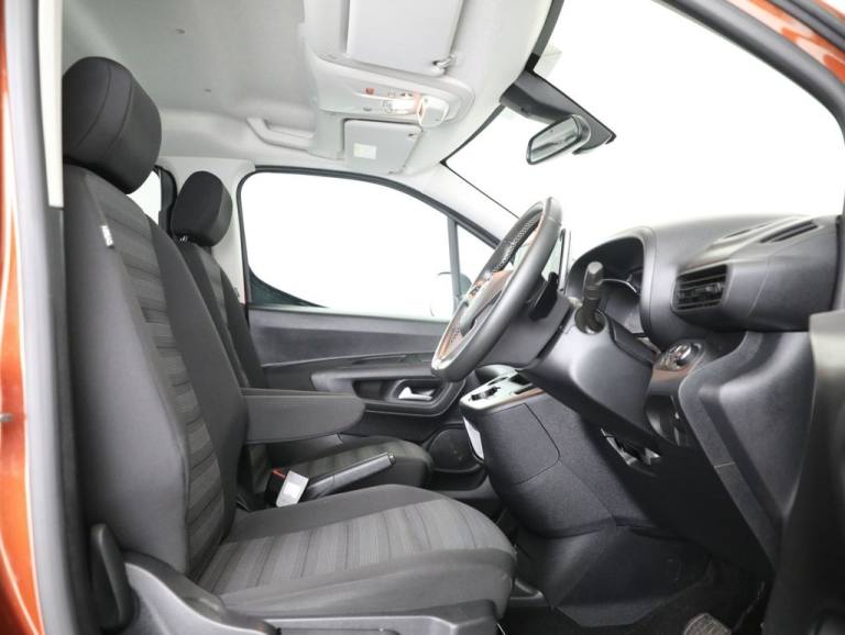 2021 Vauxhall Combo Life 1.2 Turbo 130 Elite 5dr Auto [7 seat] MPV PETROL Automatic