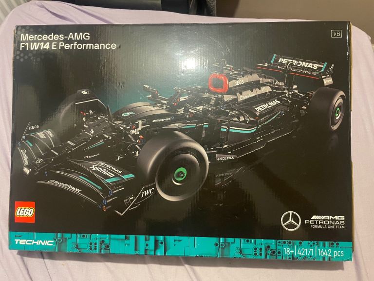 NEW Lego Technic Mercedes-AMG F1 W14 E Performance Model Car