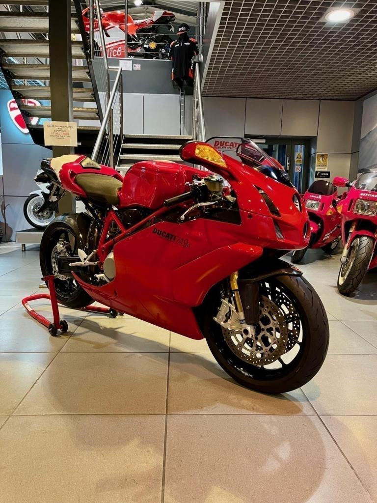 *SOLD TO GENEVA* DUCATI 749R MK1 2004 CARBON FIBRE EDITION -IMMACULATE CONDITION