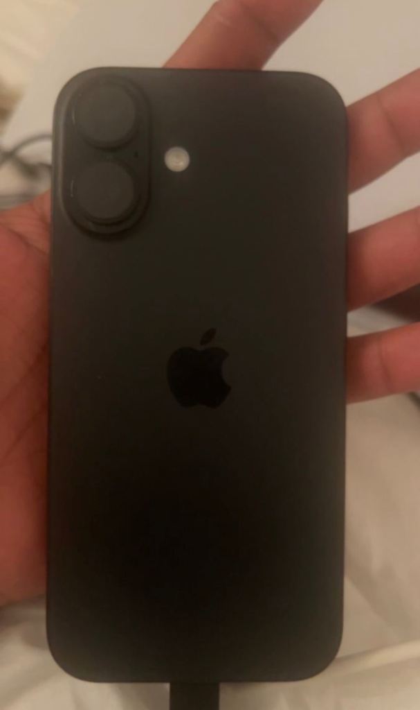 Apple iPhone 16 Black, Good Condition