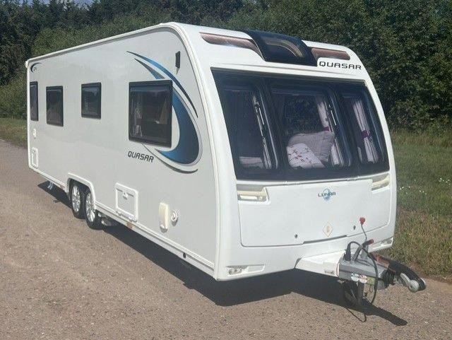 2018 LUNAR QUASAR 674 CARAVAN