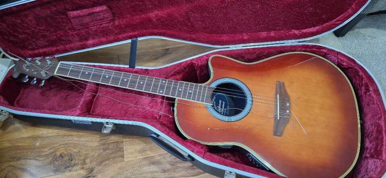 image for Electric/acoustic guitar, model AE138. Approx 20 years old. with hard case