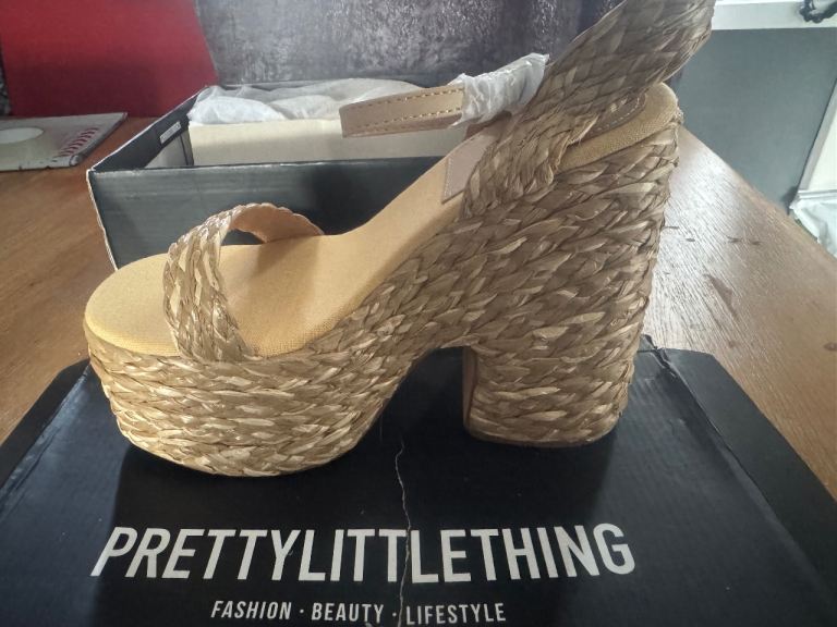 PrettyLittleThing Natural Woven Chunky Platform Sandals - UK 5