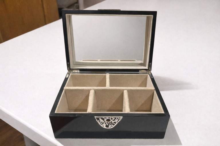 Gloss Black Watch Box – Holds 5 Watches