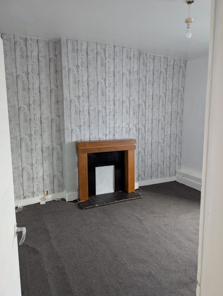 2 Bedroom Flat - Rhyl