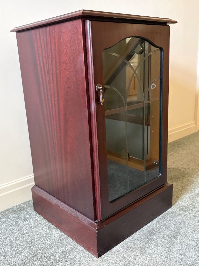 Mahogany cabinet