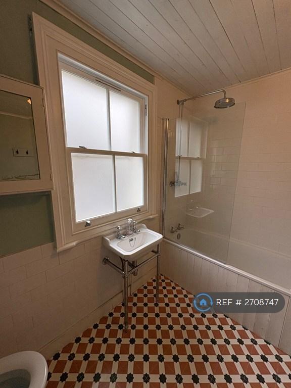 3 bedroom house in London, London, SE24 (3 bed) (#2708747)