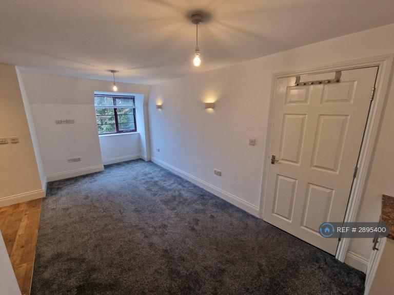 1 bedroom flat in Four Winds House, Hartlepool, TS26 (1 bed) (#2895400)