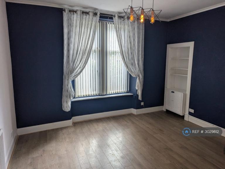 1 bedroom flat in Constitution Street, Aberdeen, AB24 (1 bed) (#3029812)