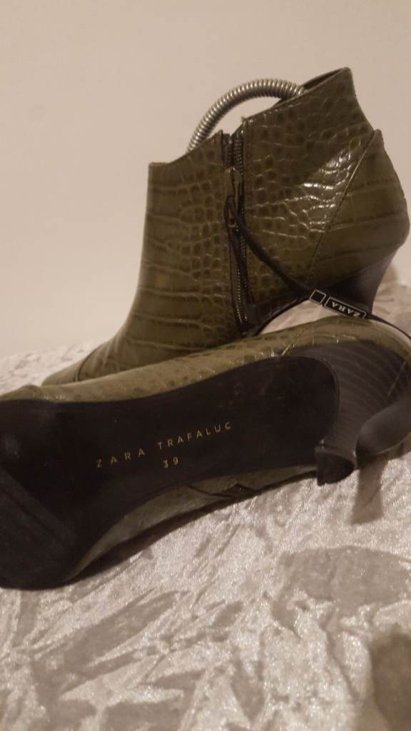New ZARA TRAFALUC Croc Embossed Ankle Boots - Green,  