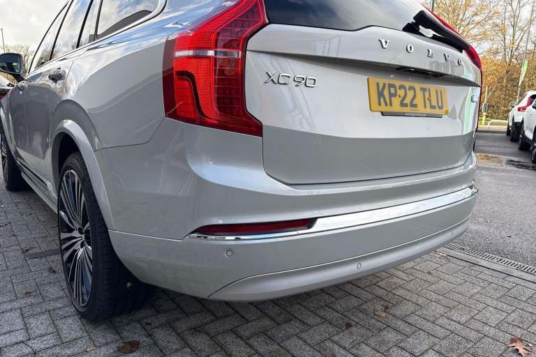 2022 Volvo XC90 2.0h T8 Recharge 18.8kWh Inscription Pro SUV 5dr Petrol Plug-in Hybrid Auto ESTAT...