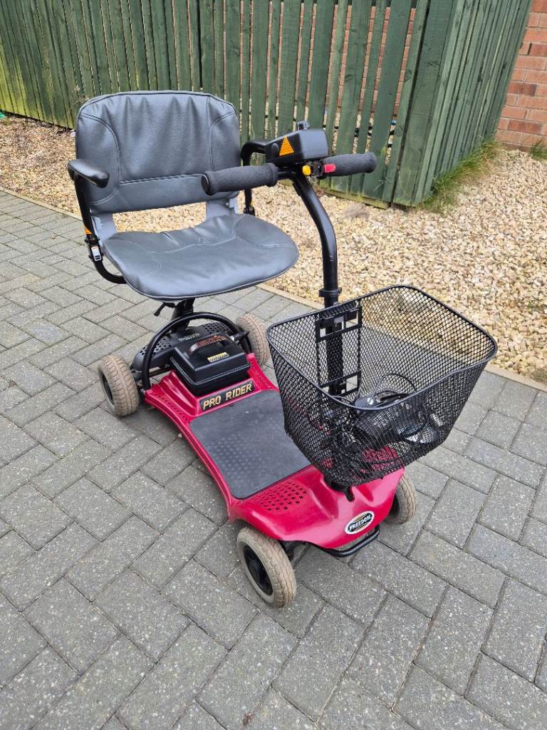Mobility scooter for sale as spares or repair 