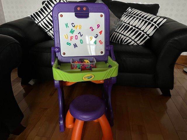 Crayola My First Art Studio Desk & Easel 3 in 1 & Stool.