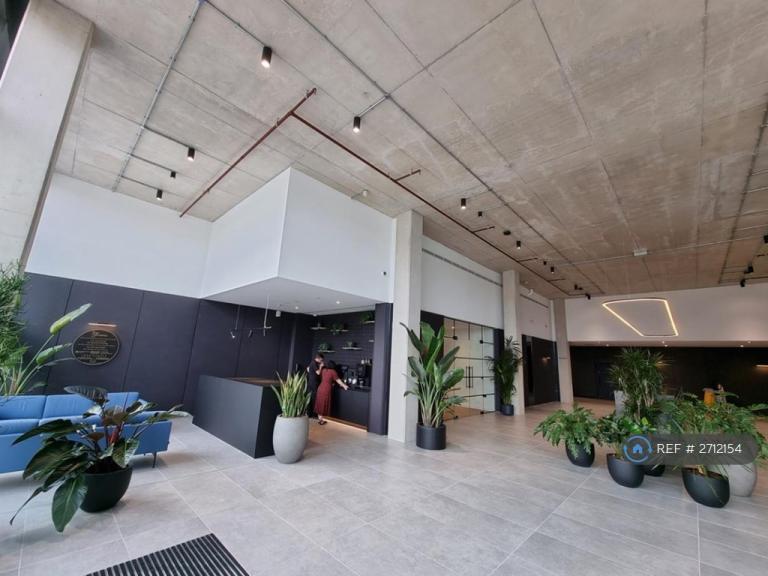 2 bedroom flat in Wharf End, Trafford Park, Manchester, M17 (2 bed) (#2712154)