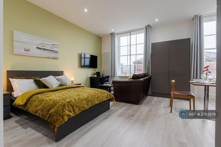 1 bedroom flat in Argyle Street, Birkenhead, CH41 (1 bed) (#2763879)