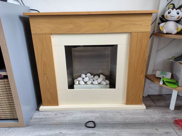 Electric fire, lovely condition with several heat settings.