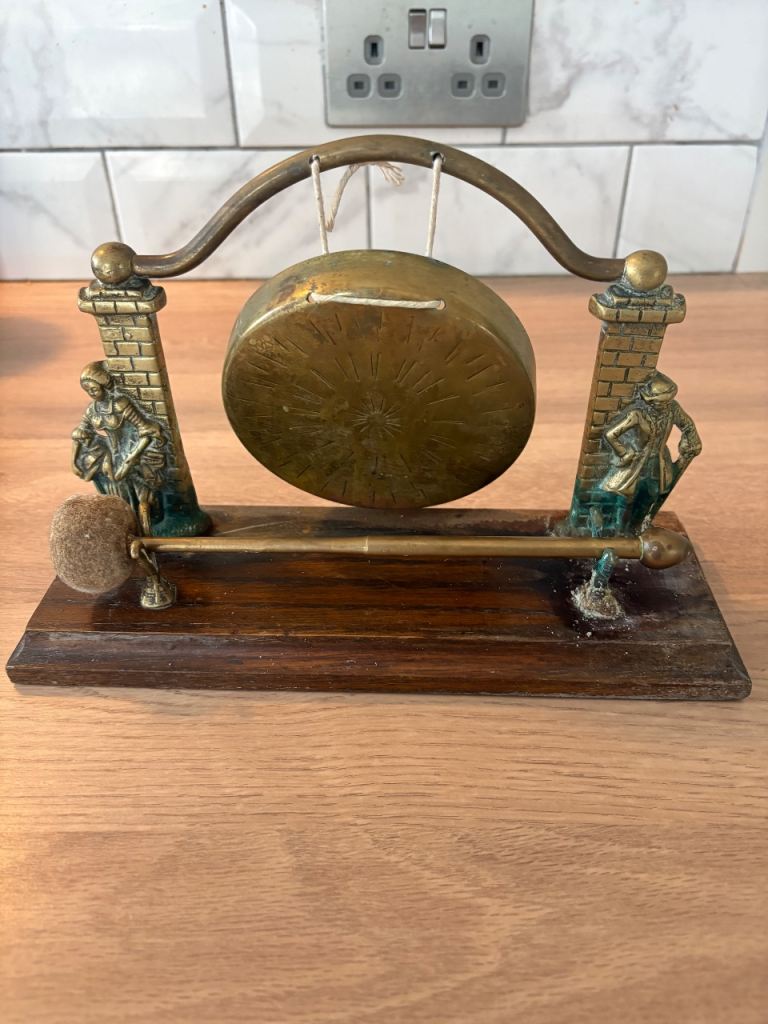 Victorian table top dinner gong 