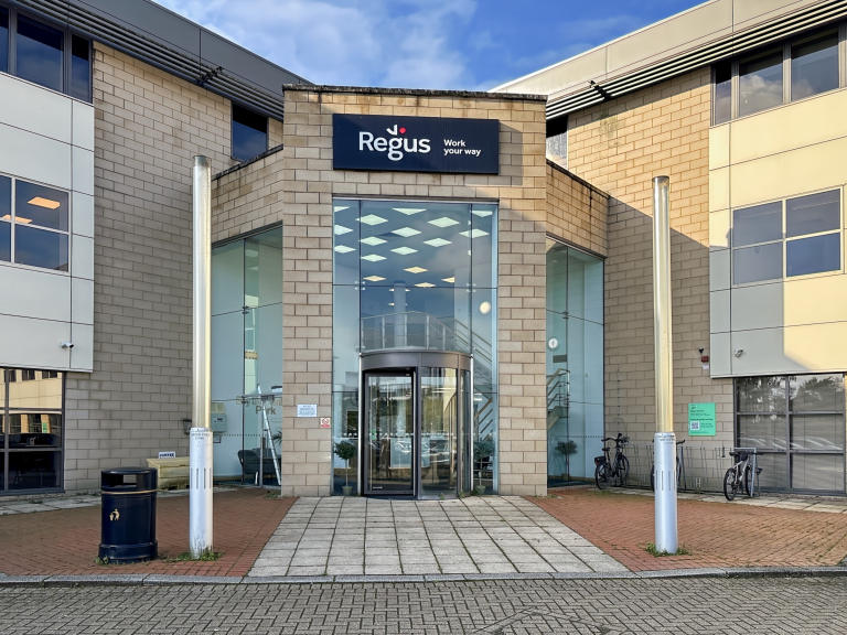 Birmingham - B908AG \ Office Space for Rent with 2 Desks
