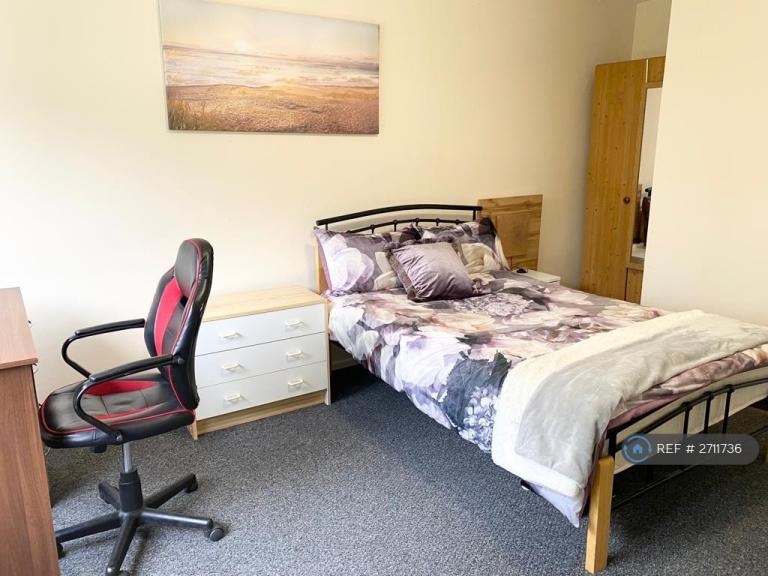 4 bedroom house in Lichen Green, Coventry, CV4 (4 bed) (#2711736)