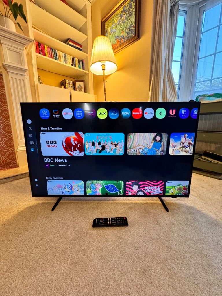 43inch Samsung Smart TV UE43DU7100KXXU As Good As New.