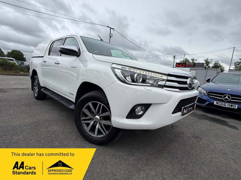 2019 Toyota Hilux 2.4 D-4D Invincible 4WD Euro 6 (s/s) 4dr (TSS) PICK UP Diesel Manual