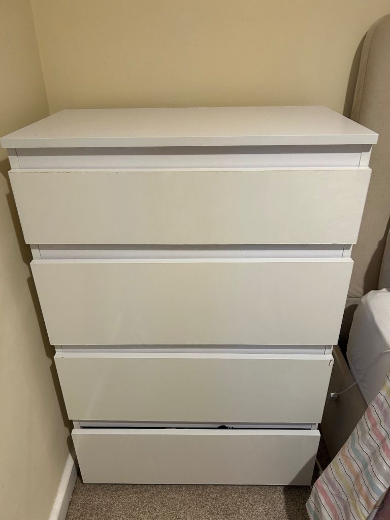 White 5-Drawer Chest of Drawers, Good Condition