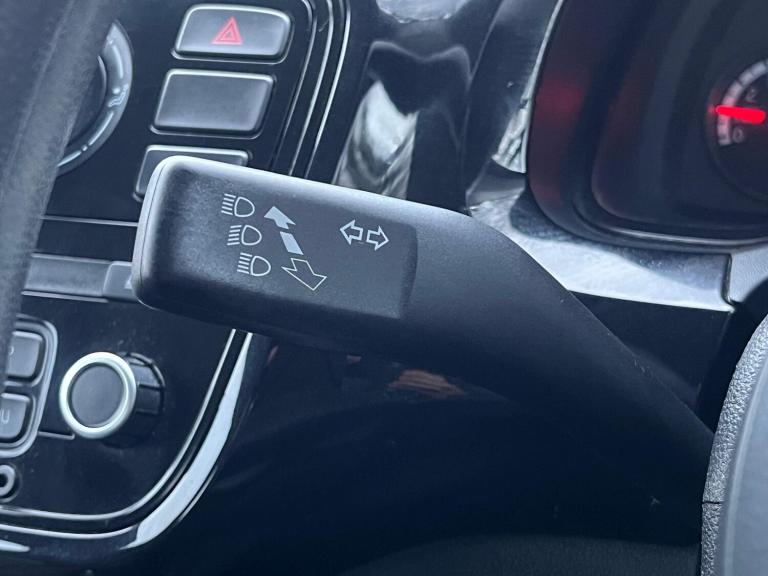 2014 Volkswagen up! 1.0 Move Up 3dr HATCHBACK Petrol Manual