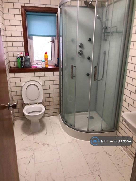 2 bedroom flat in Rousay Terrace, Aberdeen, AB15 (2 bed) (#3003664)