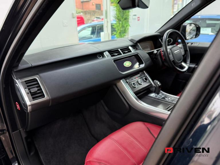 WOW! RANGE ROVER SPORT SVR KIT 3.0 SD DYNAMIC + SVR ALLOYS + FREE DELIVERY!
