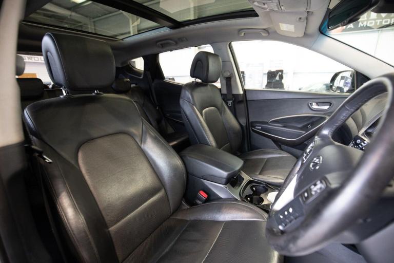 2016 Hyundai Santa Fe 2.2 CRDi Blue Drive Wiggins Edition SUV 5dr Diesel Auto 4WD Euro 6 (s/s) (7...