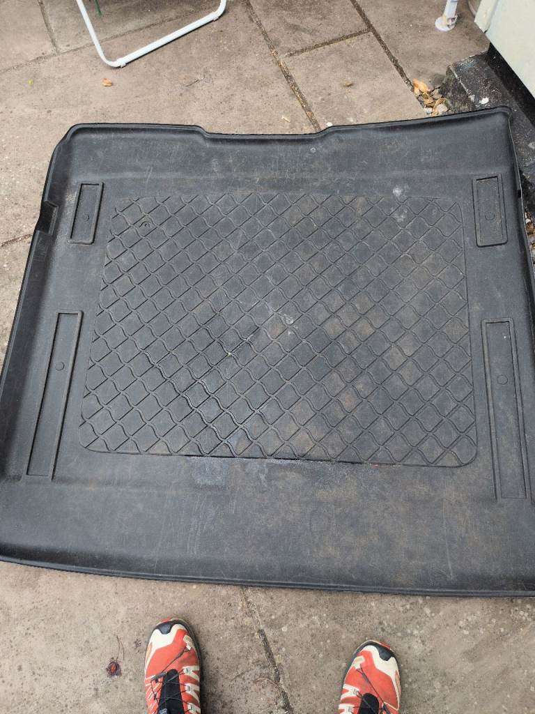 VW id buzz rubber boot liner