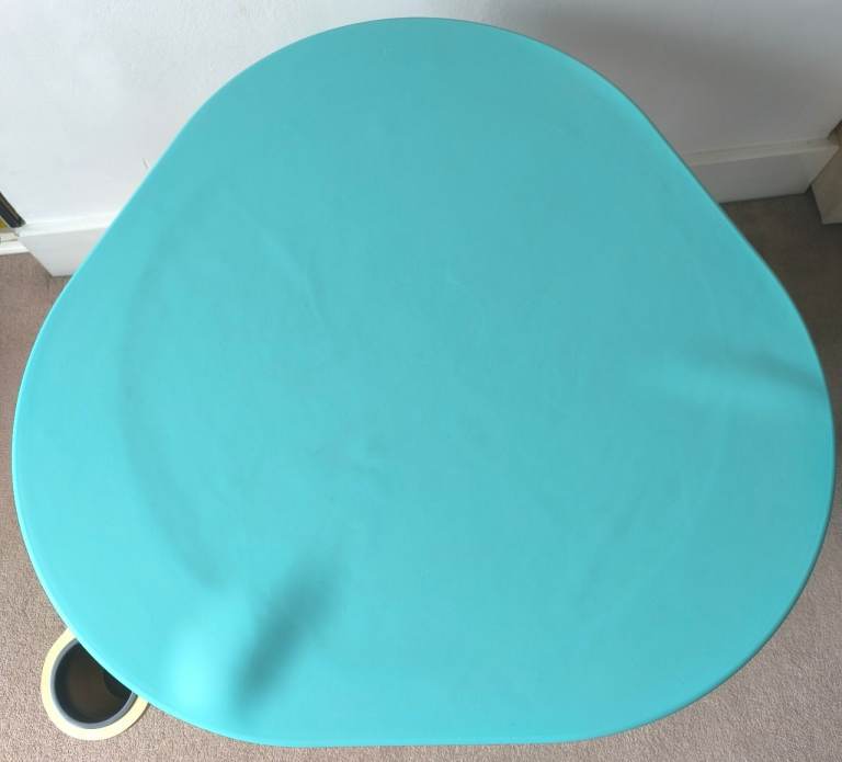 Stokke Mutable - Kids interactive table with interchangeable tops